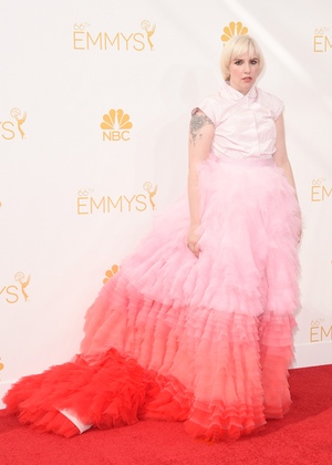 Lena Dunham en la alfombra roja de los Emmys 2014
