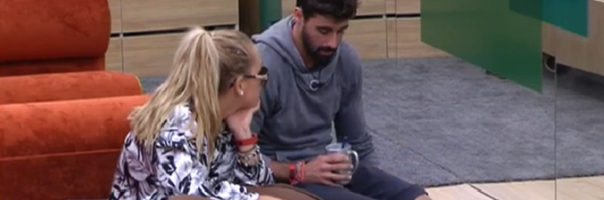 Yoli y Jonathan deciden aclarar su situación