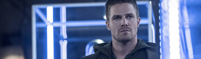 Oliver Queen, papel interpretado por el actor Stephen Amell