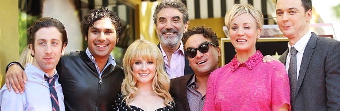 Kaley junto a los protagonistas de 'The Big Bang Theory' y Chuck Lorre
