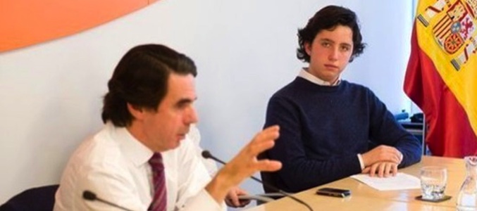 "El pequeño Nicolas" junto al expresidente del gobierno Aznar