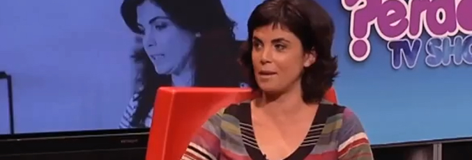 Samanta Villar sentada en "La silla de la verdad"