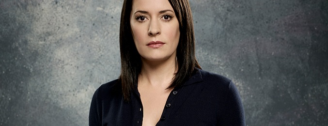 Paget Brewster en una imagen promocional de 'Mentes criminales'