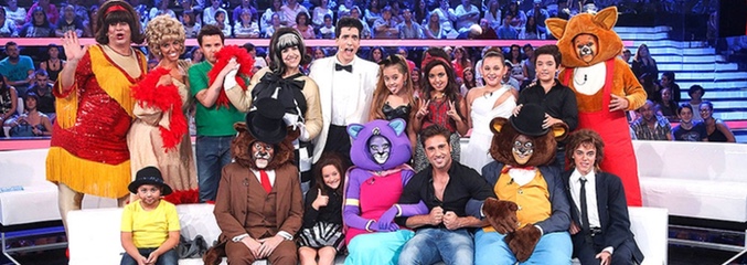 David Bustamante junto a los concursantes de &#39;Tu cara me suena Mini&#39;