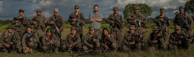 El periodista David Beriain con el Frente 48