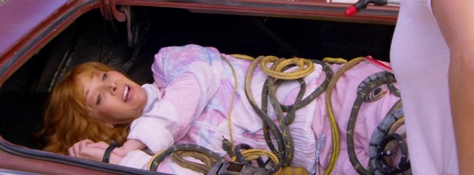 Valerie Cherish rueda una escena en la que es secuestrada