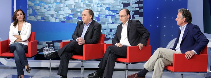 Llorente, junto a Milá, Bueno y Pons en una rueda de prensa