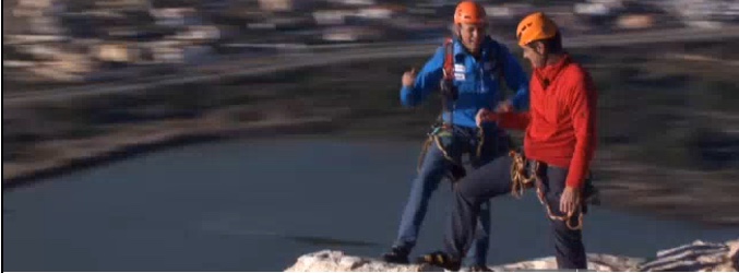 Jesús Calleja y Pedro Sánchez en el peñón de Ifach 