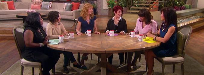 Valerie Cherish en el plató de 'The Talk'