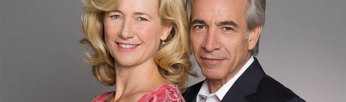 Ana Duato e Imanol Arias en un posado con motivo de la 16ª temporada de &#39;Cuéntame...&#39;