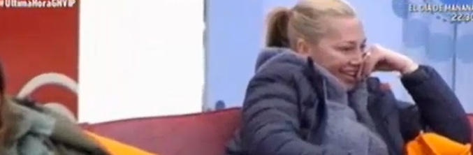 Belén se ríe del comentario de Kiko