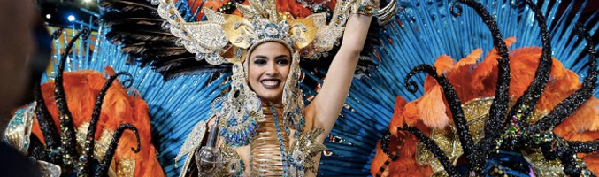 Amanda Perdomo, Reina del Carnaval 2014, con la fantasía "Poderosa Amazona"