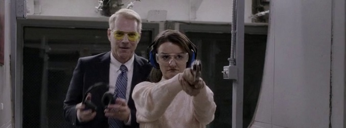 Stan enseña a disparar a Martha