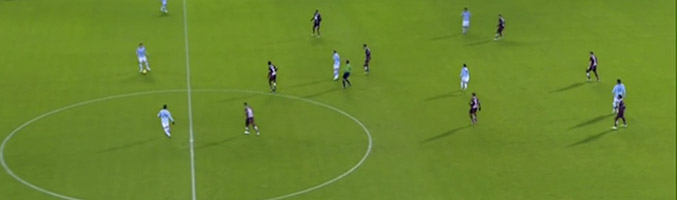Imagen del partido entre el Celta de Vigo y el Córdoba, a punto de finalizar la primera parte