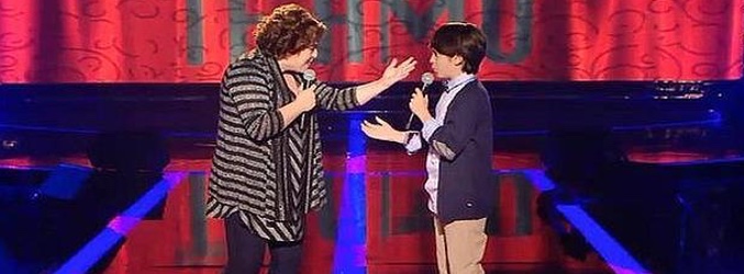 Actuación en el estreno de &#39;Levántate&#39;