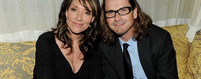 Katey sagal junto a Kurt Sutter, su marido y creador de 'The Bastard Executioner'
