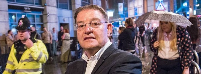 Pat Karney, el concejal de Manchester que se ha ofrecido a ser el guía de Edurne