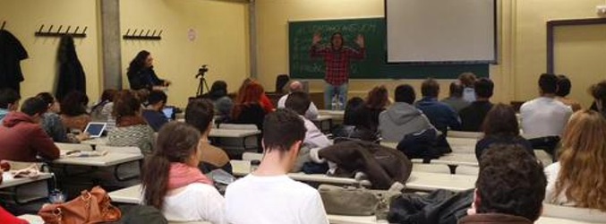 Minuesa en la clase de la UCM