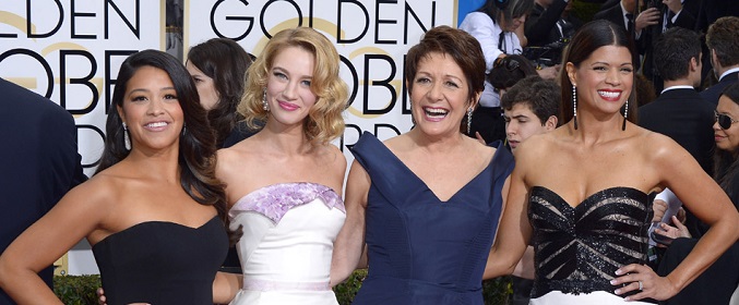Las actrices de 'Jane the Virgin' en la alfombra roja de los Globos de Oro de 2015