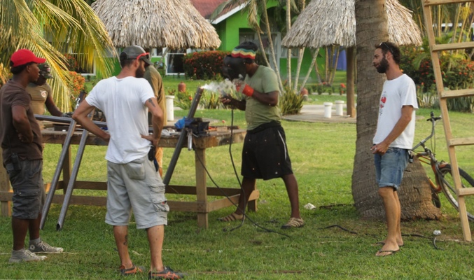 El equipo de juegos de 'Supervivientes 2015'