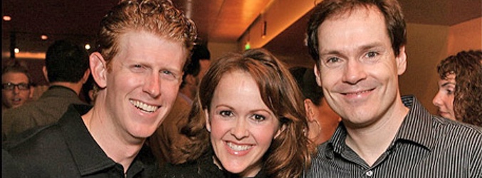 Jonathan Crombie (derecha)