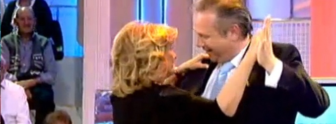 Antonio Miguel Carmona bailando con María Teresa Campos en '¡Qué tiempo tan feliz!'