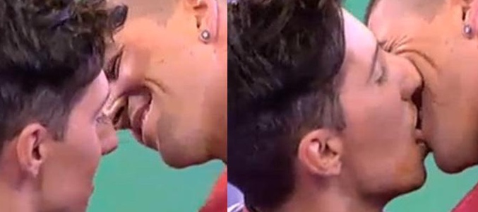 El beso de Jesús Reyes y Labrador