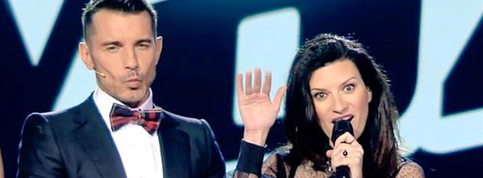 Laura Pausini lanzando su mensaje