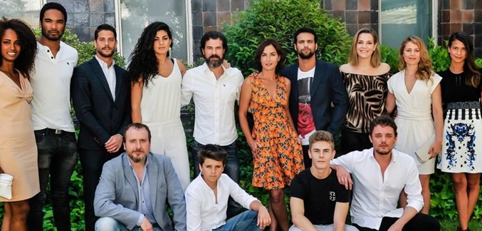 mar de plastico antena 3 serie actores