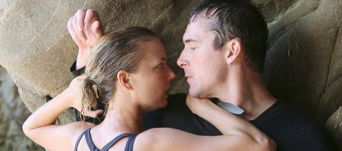 Emily Thorne y Aiden Mathis en una escena de 'Revenge'