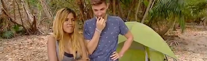 Chabelita y Alejandro Albalá antes de entrar en la tienda