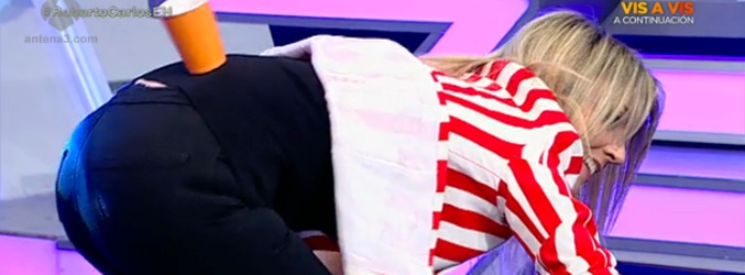 Anna Simon intentado darle la vuelta al vaso