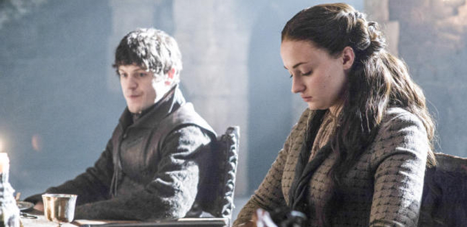 Ramsay Bolton y Sansa Stark en la quinta temporada de 'Juego de tronos'