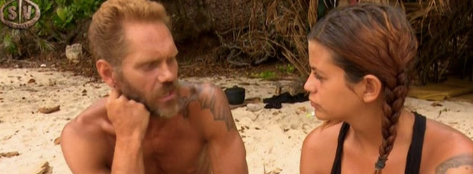 Nacho Vidal escucha la confesión de Lola en &#39;Supervivientes 2015&#39;