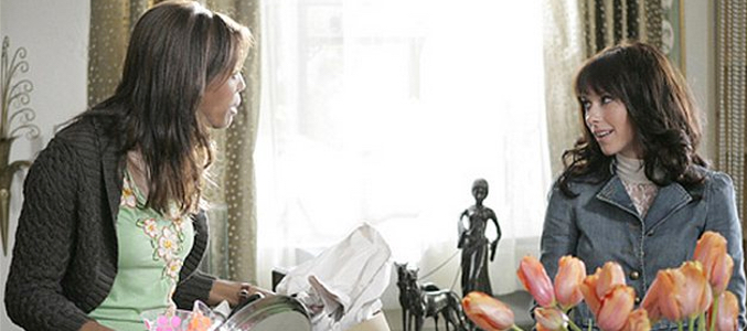 Aisha Tyler y Jennifer Love Hewitt en 'Entre Fantasmas'