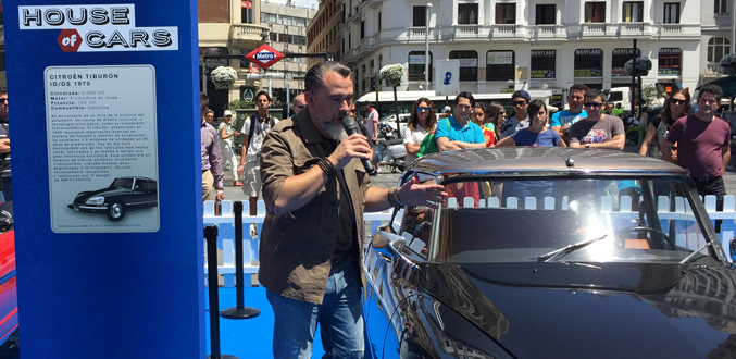José Vicente en la exposición de 'House of cars' en Callao