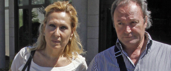 Telecinco deja de contar con Rosa Benito y Amador Mohedano