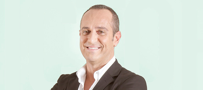 Víctor Sandoval: "Llevo intentando ir a Eurovision desde 1989"