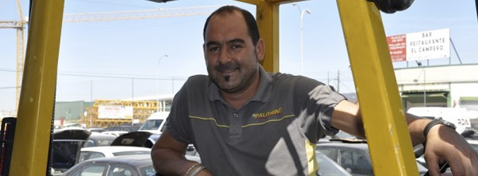 El hijo mayor de la familia Palomino, protagonista del docu-reality &#39;Desguaces en familia&#39; 