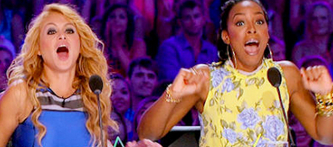Kelly Rowland junto a Paulina Rubio en 'X factor'