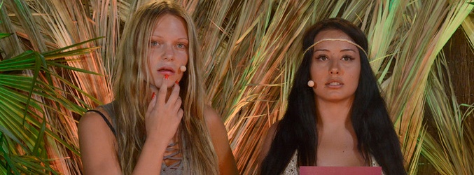 Luisa Kremleva y Lorena en 'Pasaporte a la isla'