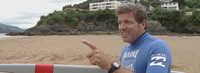 Mario Picazo en Mundaka durante la grabación de 'Costa España'