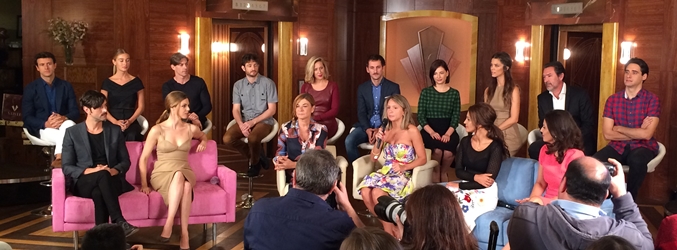 El equipo en la presentación