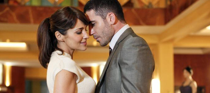 Miguel Ángel Silvestre y Paula Echevarría en &#39;Velvet&#39;