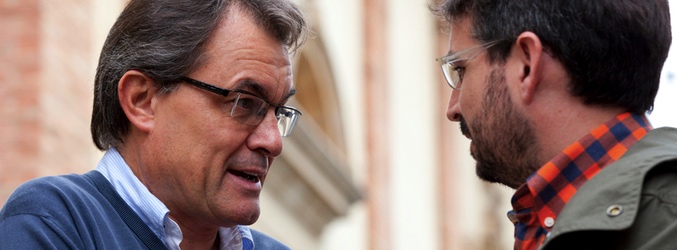 Jordi Évole charlando con Artur Mas