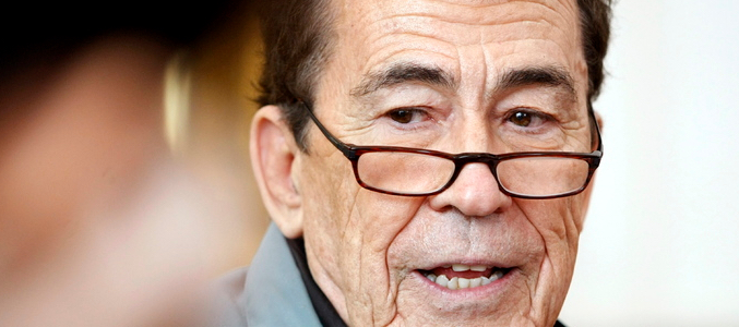 El periodista Fernando Sánchez Drago, la lía en las redes sociales