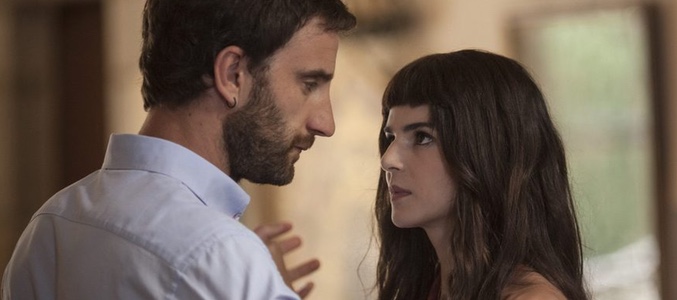 Dani Rovira y Clara Lago en "Ocho apellidos catalanes"