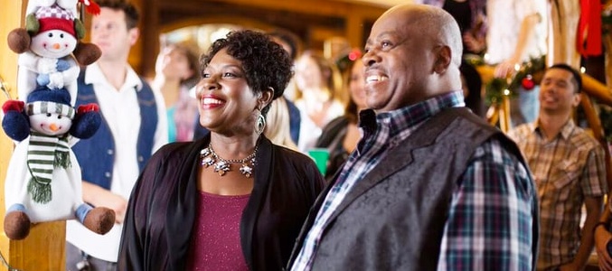 Reginald VelJohnson y Harriette Wilson en "The flight before Christmas"