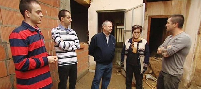 Afectados de este, ahora condenado, 'Constructor a la fuga'