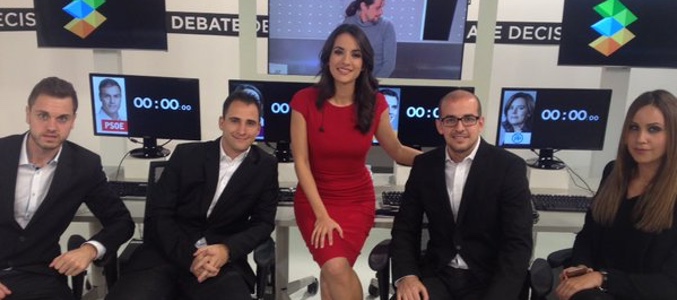 Esther Vaquero al frente de "la sala del tiempo"